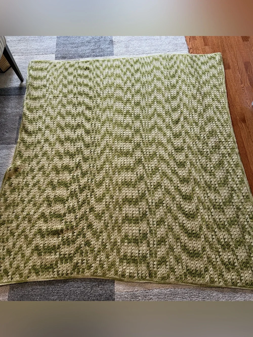 Vtg Hand-Crochet Ripple Blanket Chevron Style Zig-Zag Olive Green Full 87”x76”